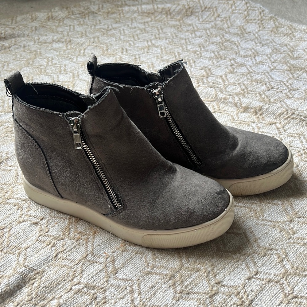 Gray wedge heel boots